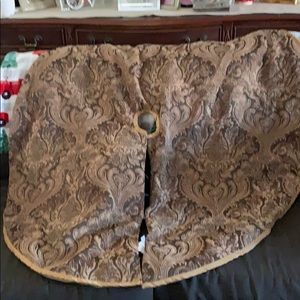 Christmas tree shirt